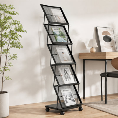 Présentoir pliable en métal à 5 niveaux un modèle sur pied avec roulettes, adapté pour une utilisation dans les magasins, les foires commerciales et les bureaux.