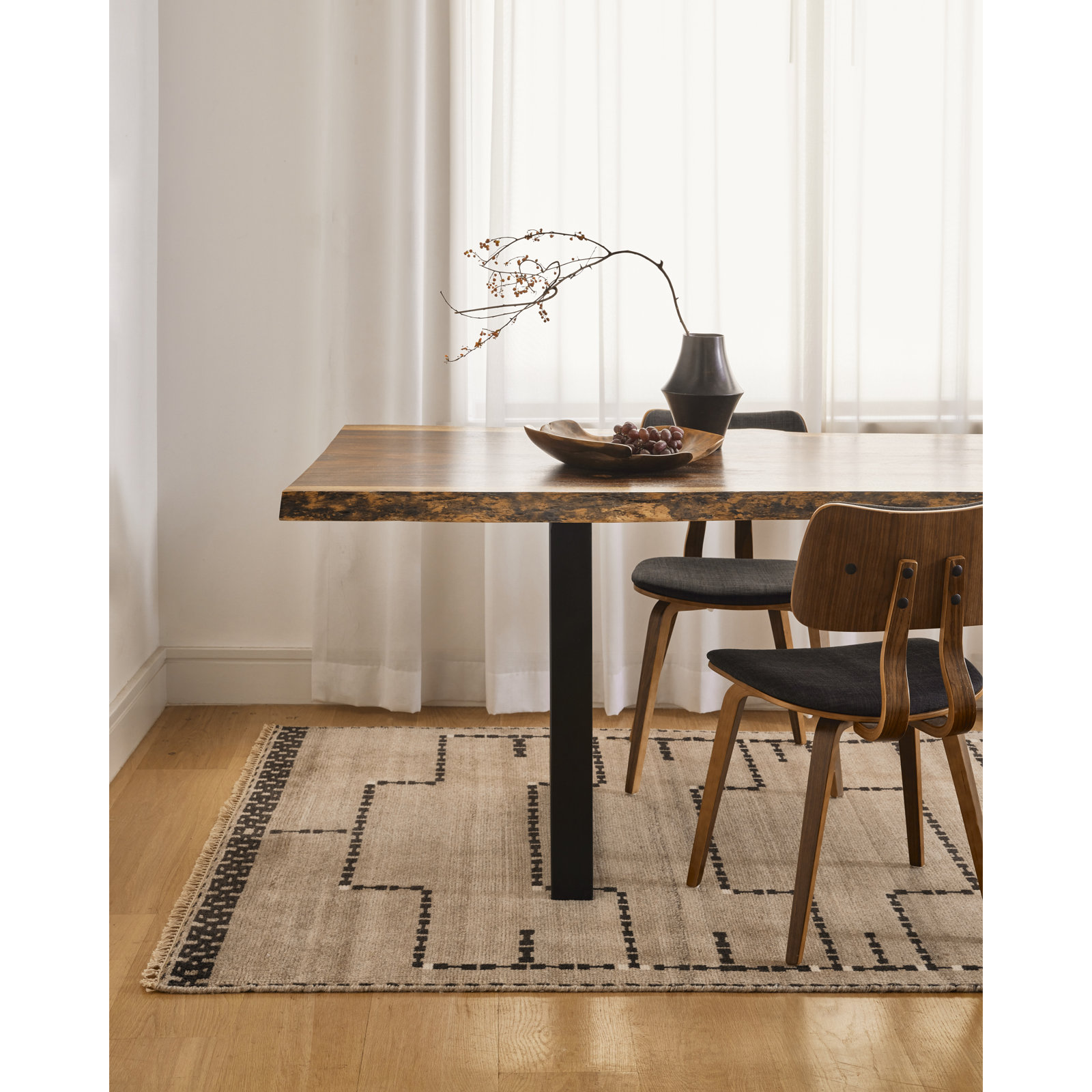 Sana Rug: Decorator Hand Knotted Rug in Natural/Black, Rectangle 8'10" x 11'11"