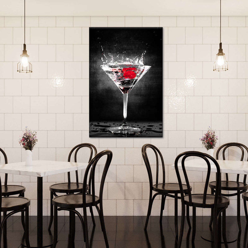 Splashing Cherry Cocktail sur toile, H 30 po x l 20 po x P 1,25 po