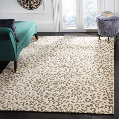 Nepalese Hand-Knotted Cream/Sky Blue Area Rug