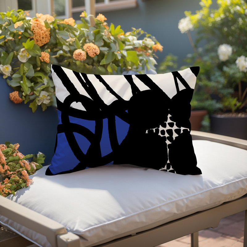 Coussin rectangulaire intérieur / extérieur Aloe, H 14 po x l 20 po, Bleu marine / noir / blanc cassé