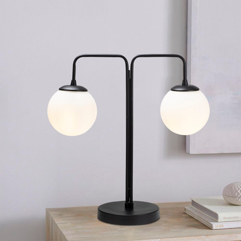 Lampe de table noire 23,23 po Yvaine