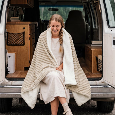 Bedsure Sherpa Fleece Blanket, Reversible Soft Queen with Cozy Warmth, Stripe Design for Everyday Comfort