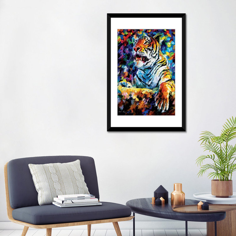 « tiger », reproduction verticale sur toile tendue, H 32 po x l 24 po x P 1 po, Papier d'art encadré noir, Blanc