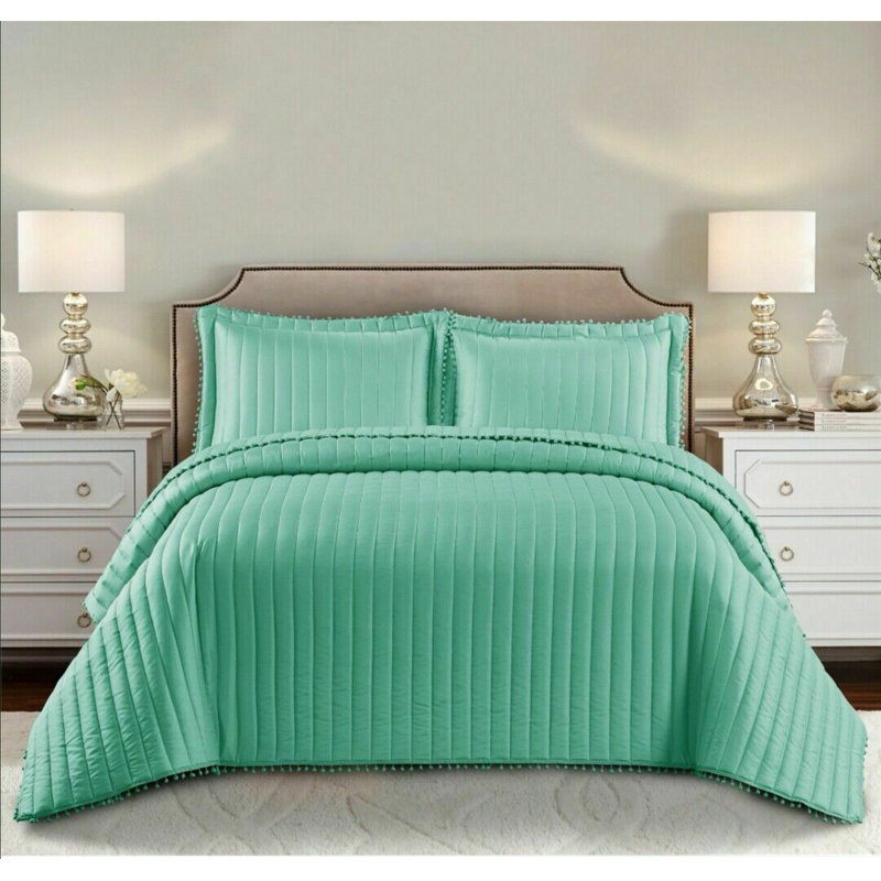 Willmot Microfibre Bedspread Set, 240 x 240 cm Bedspread - 2 Pillowcases, Green