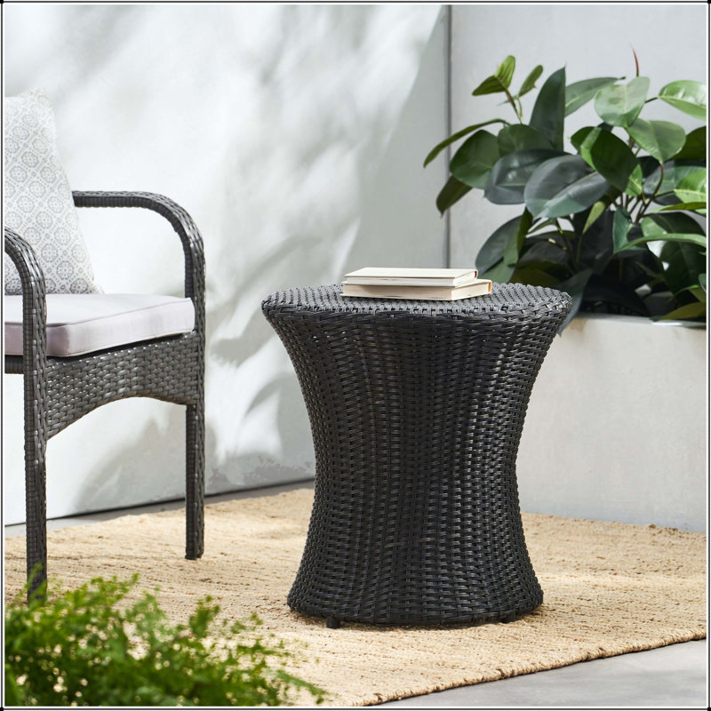 Table en rotin avec plateau en verre sans sablier Kono - noir