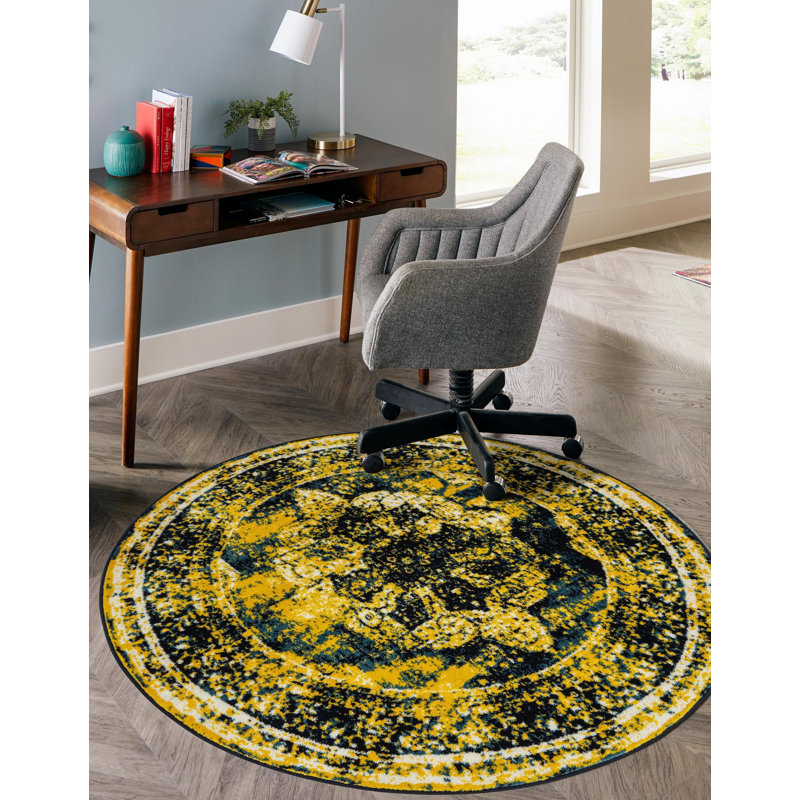 Brandt Oriental Indoor Rug, Round 7'1" x 7'1"