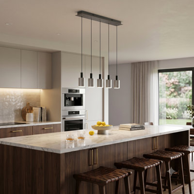 Luminaire suspendu linéaire à 5 lumières pour îlot de cuisine Essoura