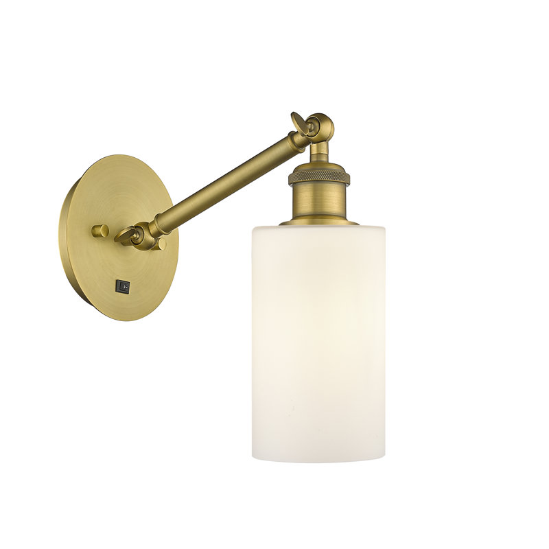 Applique murale 1 lumière 5 po avec bras ajustable Shauna, Blanc mat, Incandescente, Laiton brossé