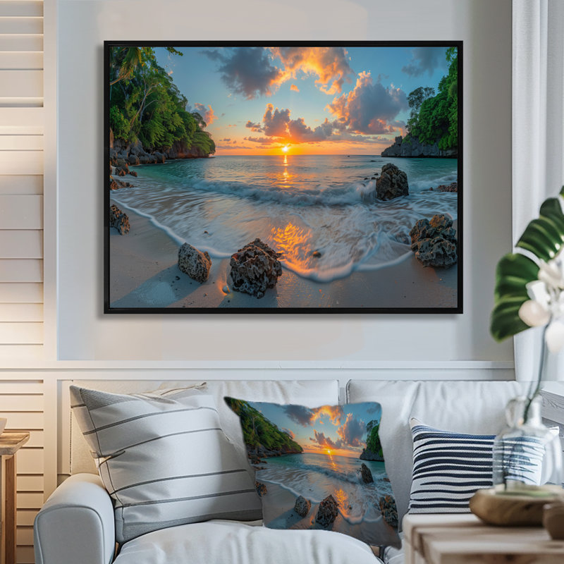 Photo panoramique d'une plage rocheuse au lever du soleil I - art mural plage, Toile avec cadre flottant noir