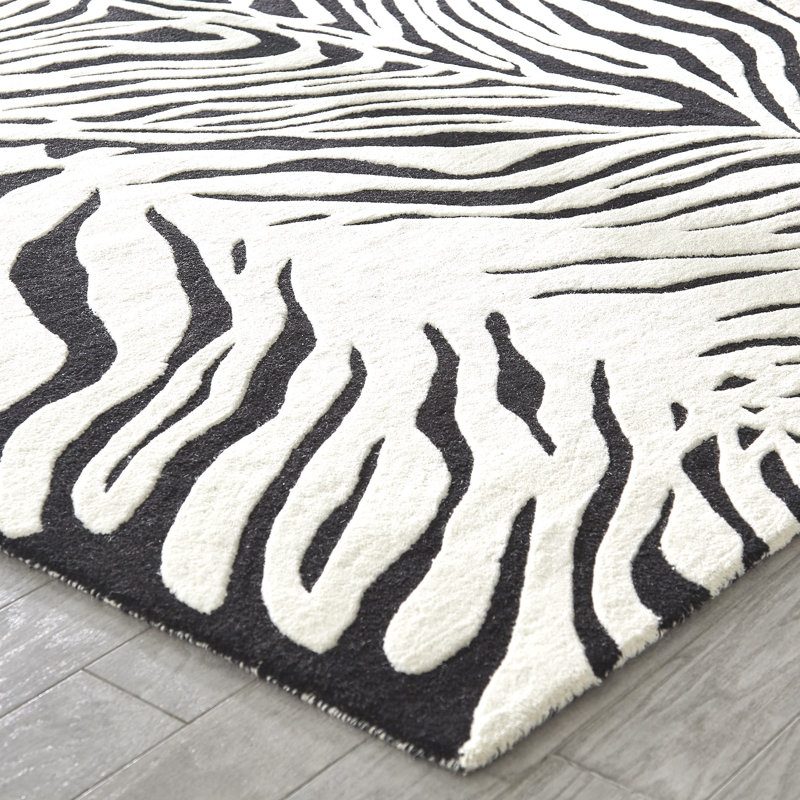Wool Animal Print Area Rug in White, Rectangle 8' x 10'