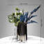 Décoration de fleur simulée