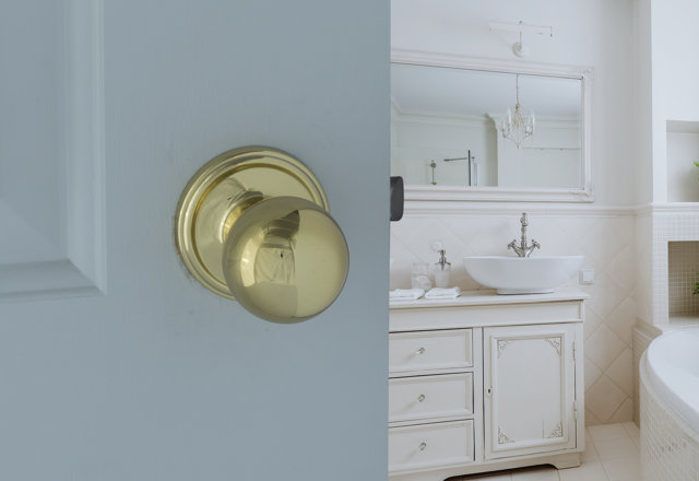 In-Stock Door Knobs