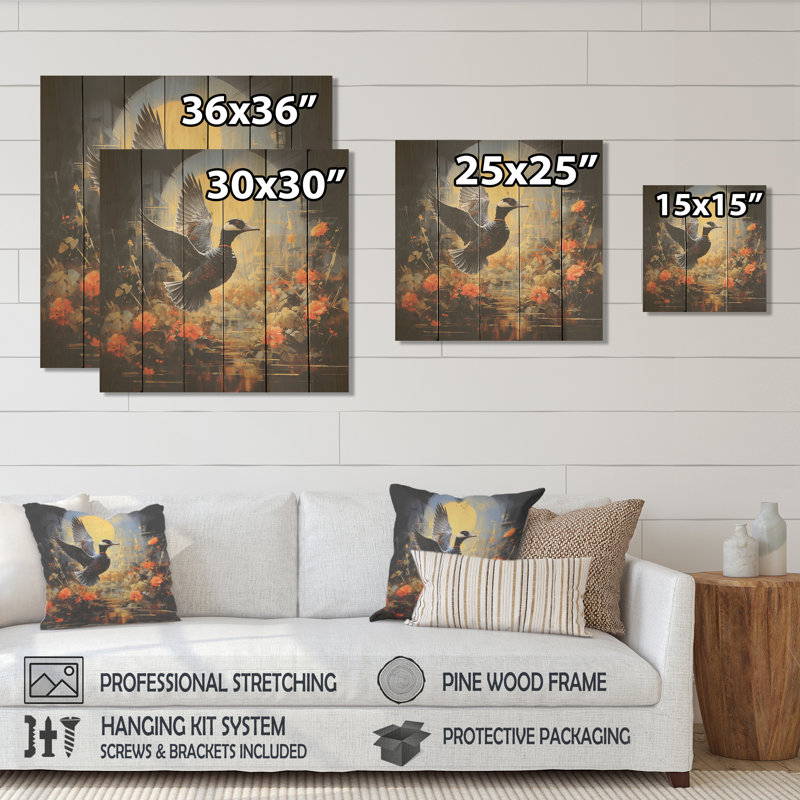 «Duck Flight On Floral Eclipse» - Imprimé animalier sur bois, H 15 po x l 15 po