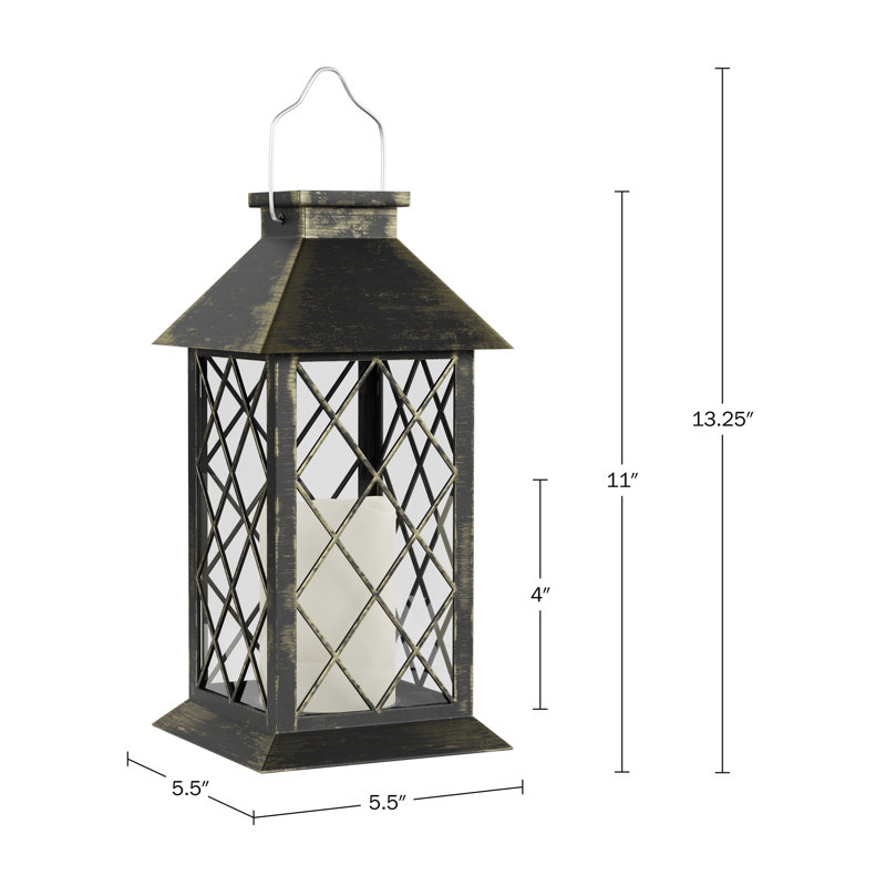 Ensemble de 2 lanternes solaires Lavish Home – Lanternes d'extérieur résistantes à l'eau, à suspendre ou à poser, avec bougies piliers à DEL pour l'intérieur ou l'extérieur
