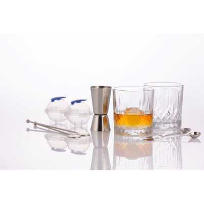 Entertain Glass Whiskey Glasses, Ice Moulds, Cocktail Stirrers, Measuring Spoons, Double Jigger, Recipe Card