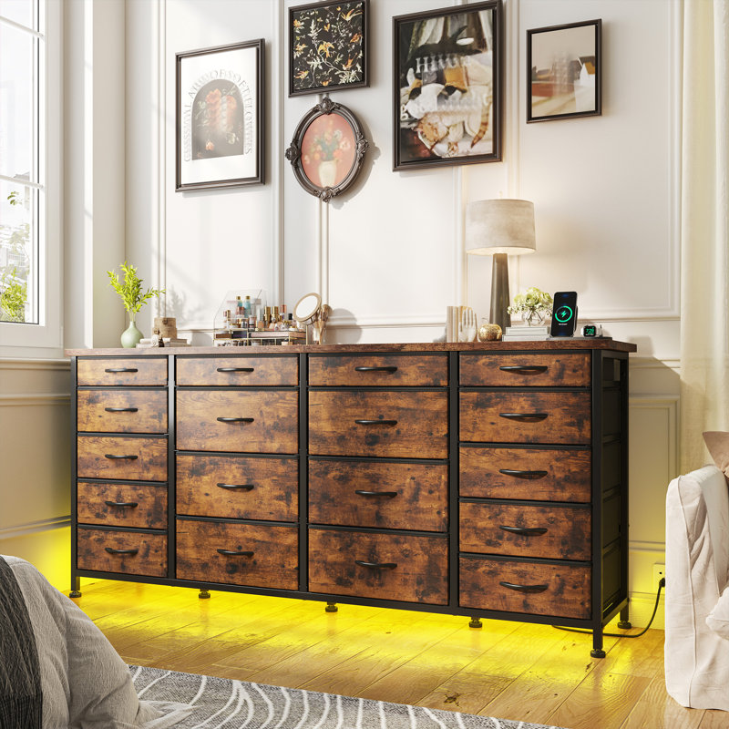 Meuble télé 18 tiroirs avec commode pour téléviseur de 65 po à 63 po de long avec lumières DEL et station de charge USB, Brun
