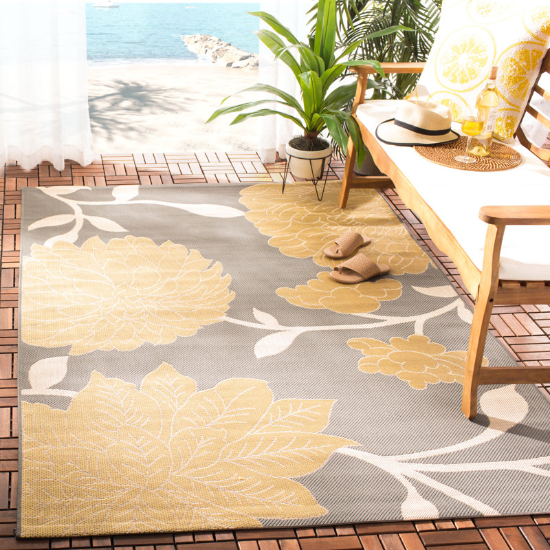 Herefordshire Performance Floral Indoor/Outdoor Area Rug, Rectangle 4' x 5'7"