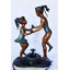 Statue en bronze de la jeune fille dansante qui entoure Askins - taille: 14 po x 29 po x H 38 po.