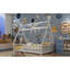 Lit simple avec design, espace et espace pour jouer