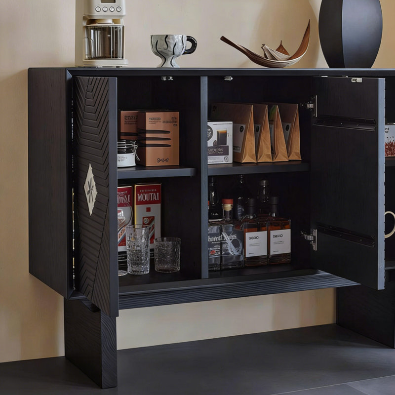 Buffet noir de petite taille