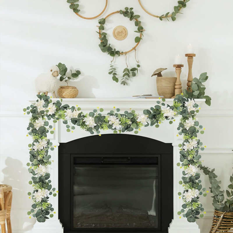 Guirlande eucalyptus avec fleurs