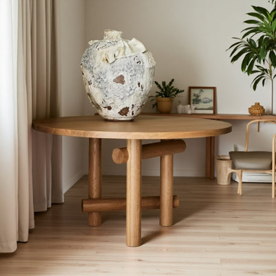 Modern and Simple Design Round Dining Table