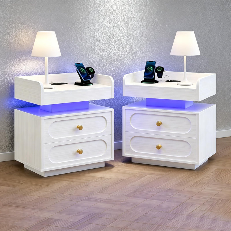 Lit plateforme avec tête de lit et lumières DEL, équipé d'une table de bout moderne pour l'ensemble de chambre à coucher 7