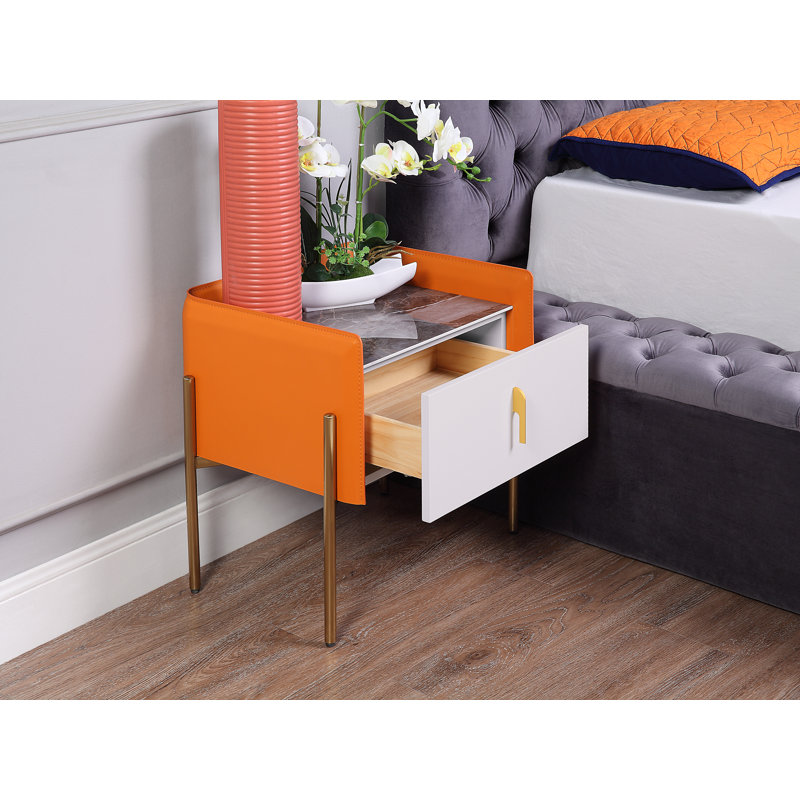 Table de chevet en bois manufacturé