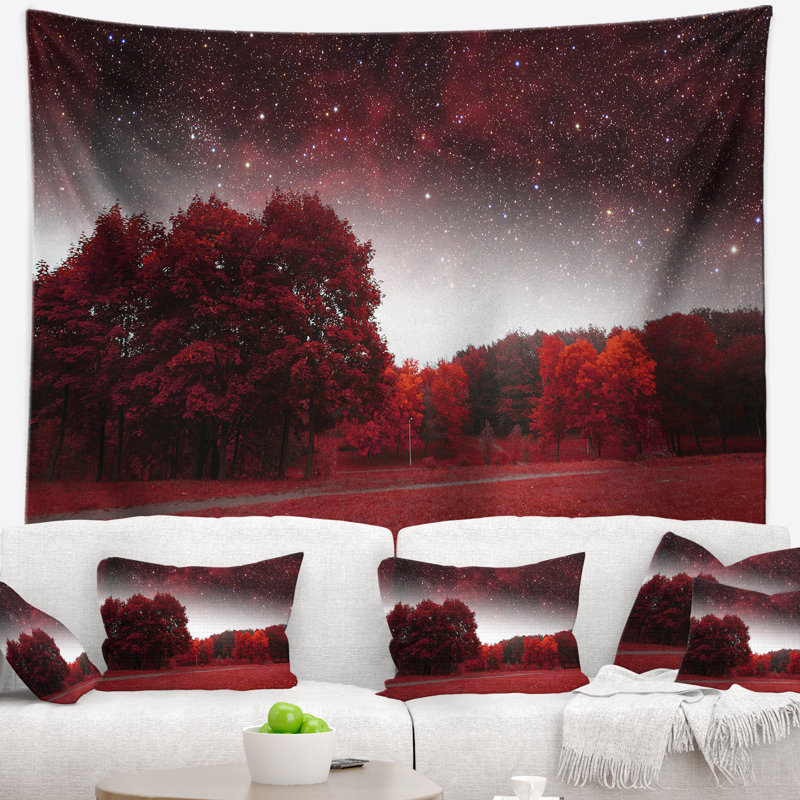 Tapisserie paysage paysage printemps rouge mystique, H 32 po x l 39 po