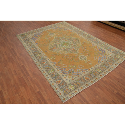 Traditional Wool Area Rug 8x11