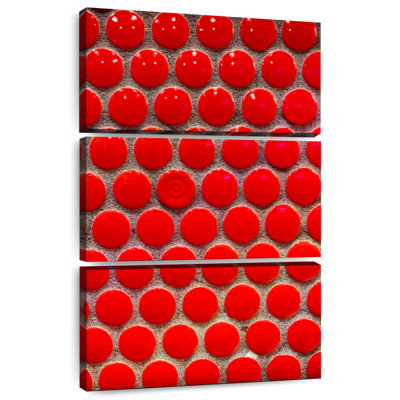 Avery Red Circle Tiles