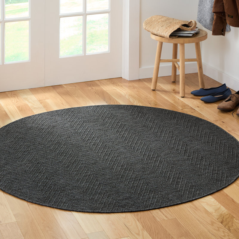 Tapis noir uni texturé à motif de chevrons Town & Country Country, Rond 4 pi 11,1 po