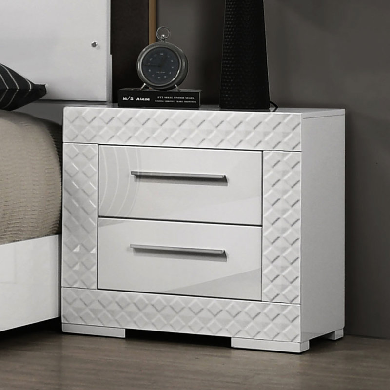 Table de chevet blanche ultrabrillante de style moderne avec 2 tiroirs latéraux en métal, quincaillerie et poignées de bar pour chambre à coucher