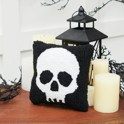 Skull Halloween Hooked Throw Pillow