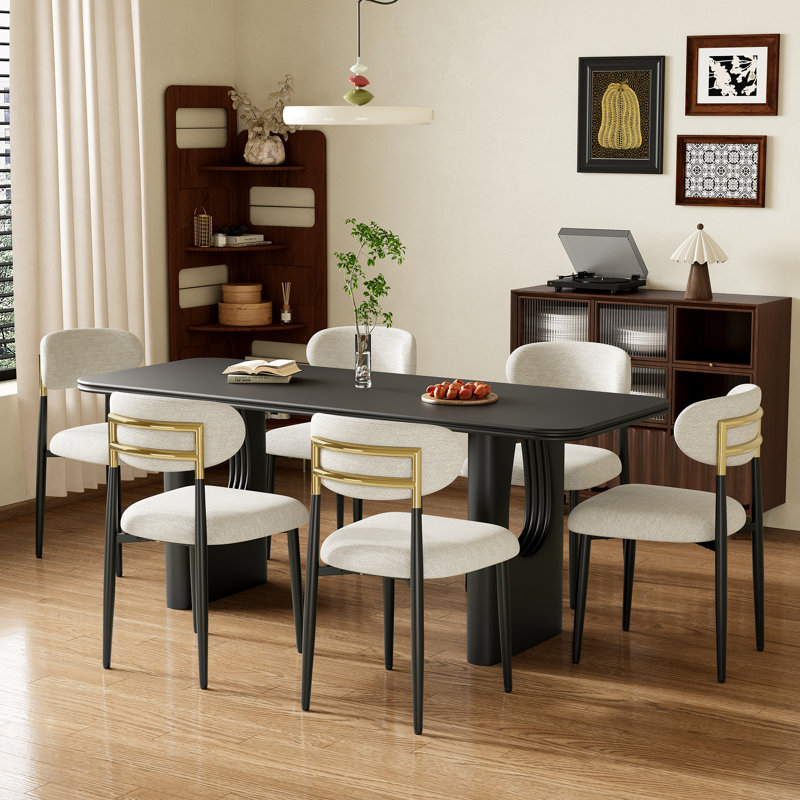 Chaise d'appoint rembourrée avec structure en métal, Beige