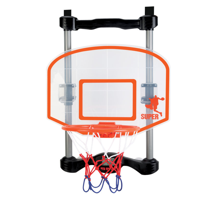 Au-dessus de la porte de basketball