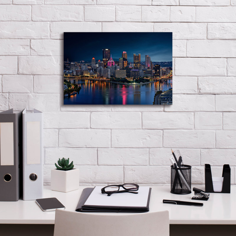 Toile épique Graffiti «Pittsburgh Twilight» par Rick Berk, 18 po x 12 po