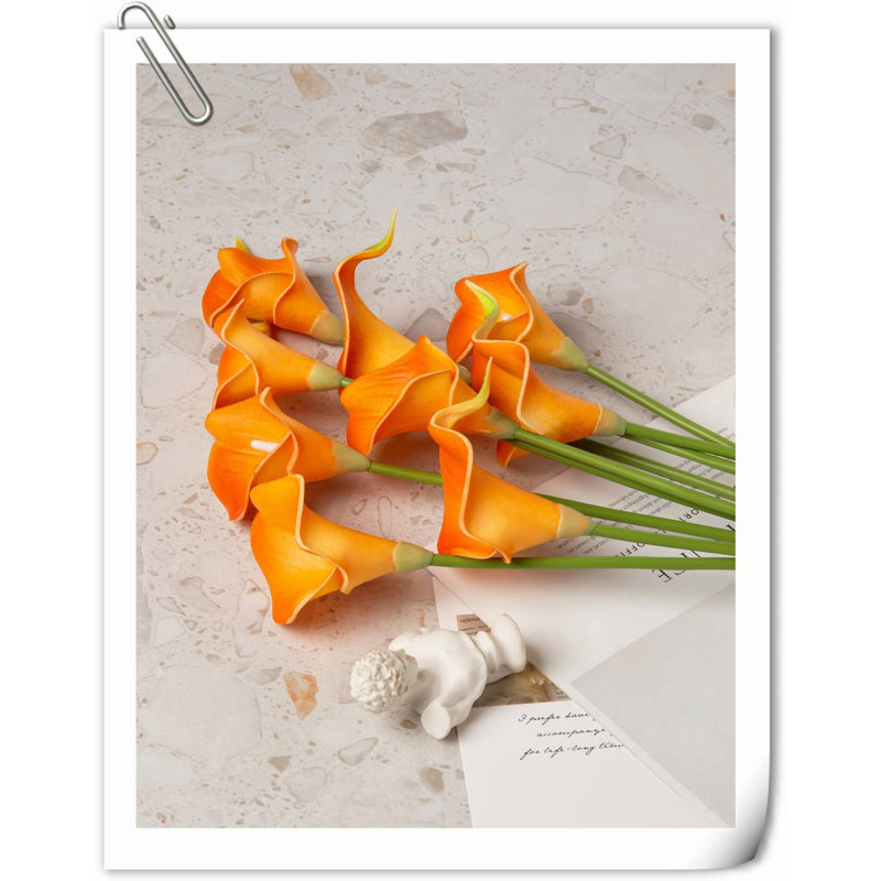 Arrangement Lillies, Orange, H 13,58 po x l 2,3 po x P 3 po