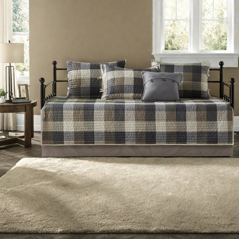 Reversible Plaid Bedding Sets, Polyester Material, Rustic Cabin Style, Ideal For Home Daybeds