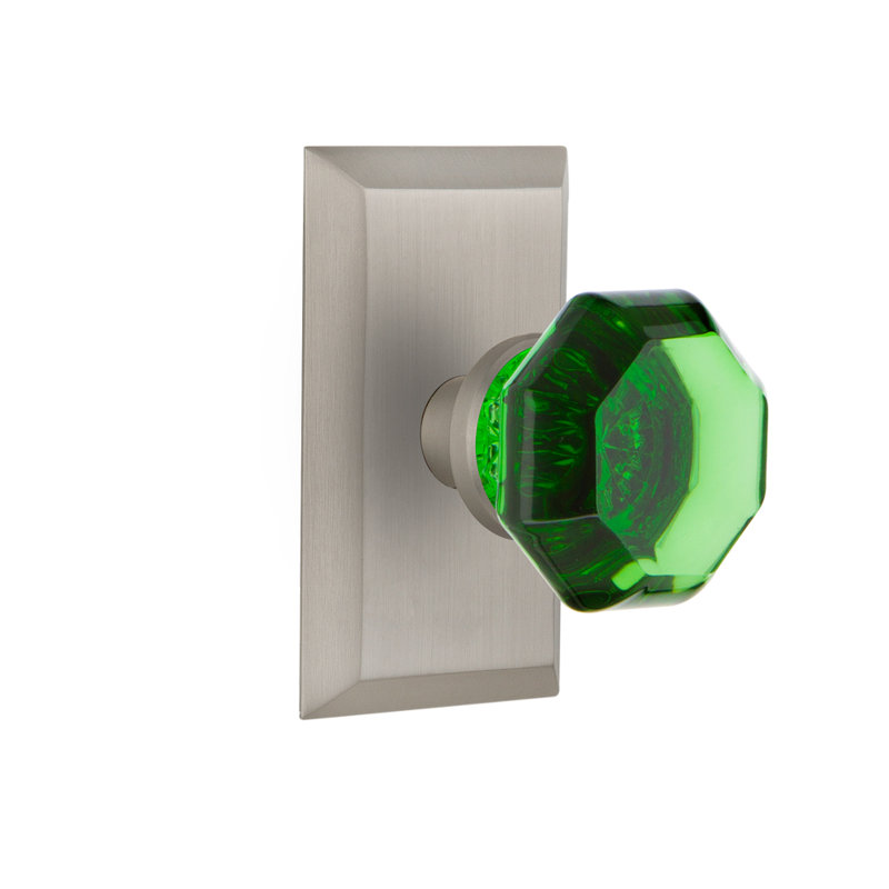 Studio Plate with Waldorf Emerald Door Knob, 2-3/8”, Satin Nickel