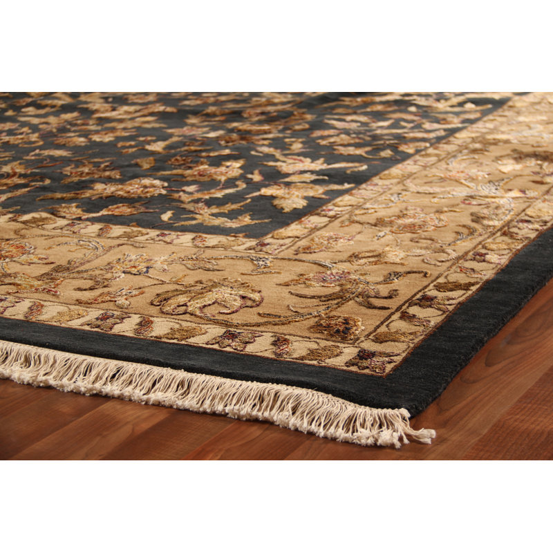Museum Kashan hand-knotted Wool/Silk Black/Gold Area Rug