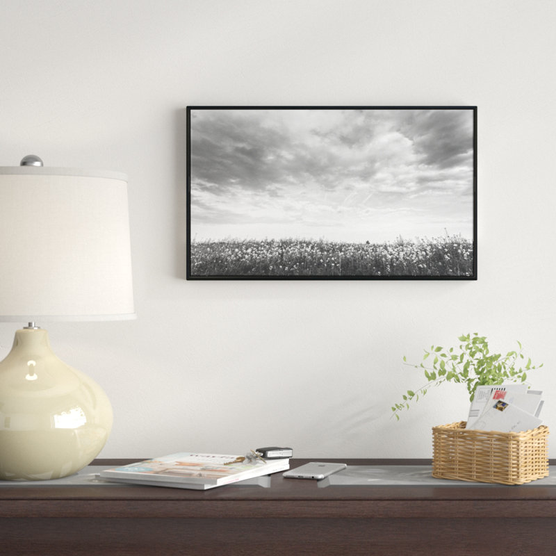 «Rapeseed Garden in Black and White», impression sur toile tendue, H 16 po x l 32 po x P 1 po