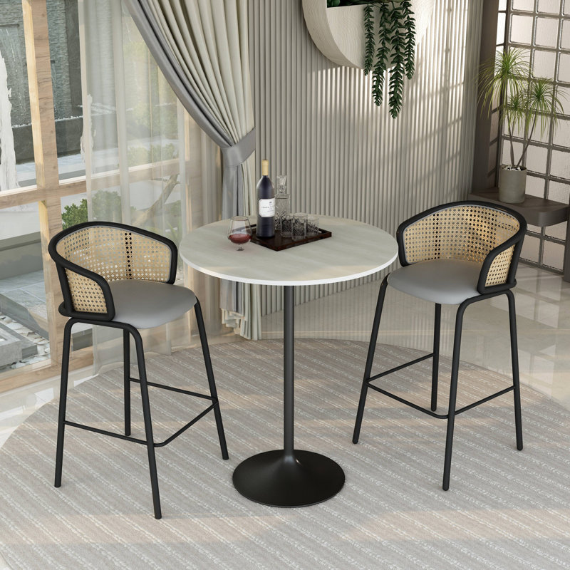 Table de salle à manger Harton, Bois naturel clair, H 43,52 po x L 35,43 po x l 35,43 po
