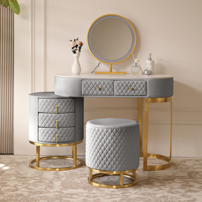 Amnon Vanity