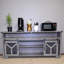 Meuble télé 65,3 po avec bandes lumineuses à DEL et porte de grange en fer avec bande décorative en Y de style campagnard gris-501256830