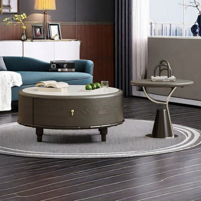 Une table basse minimaliste de haut niveau