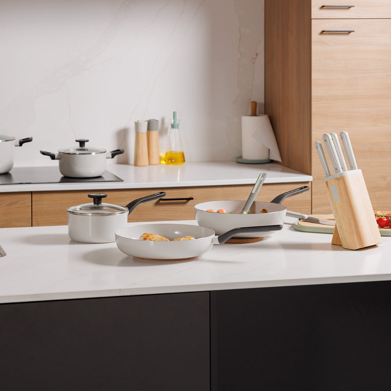 Casserole en aluminium recyclé antiadhésif de 7 po, 2 pte avec couvercle en verre BergHOFF Leo Glints