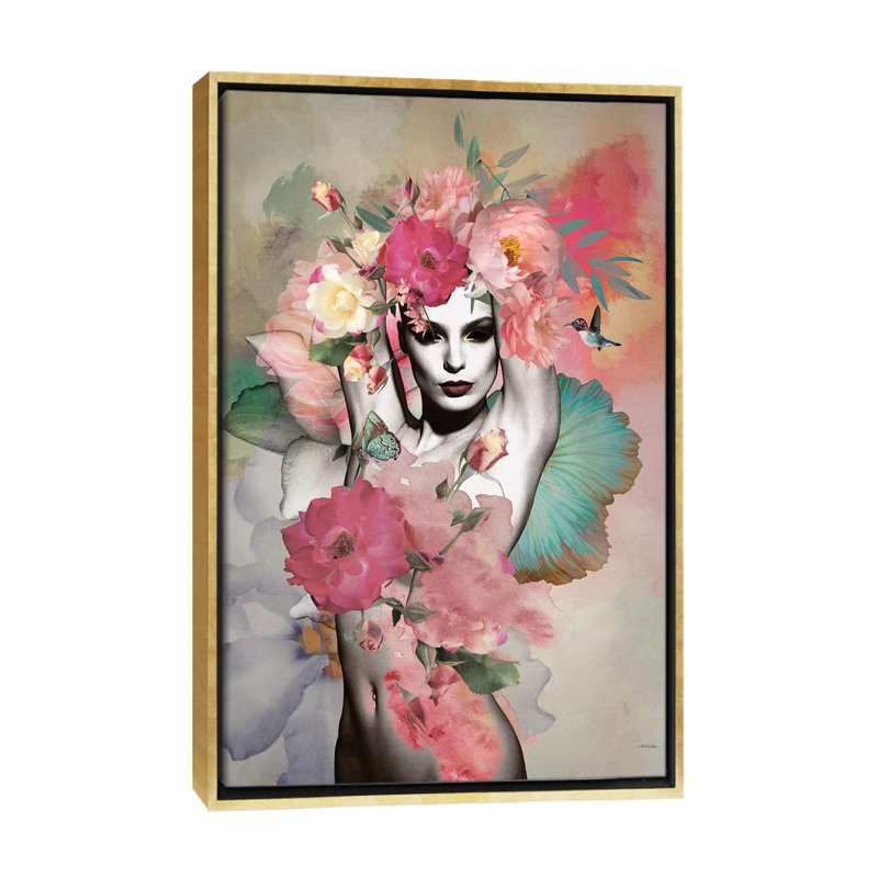 Chiara - par Ana Paula Hoppe, impression, Aucun mat, H 26 po x l 18 po x 1,5 po, Toile encadrée d'or