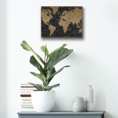 «Mappemonde Borderless Black Gold» par Pela Studio, art mural en verre acrylique